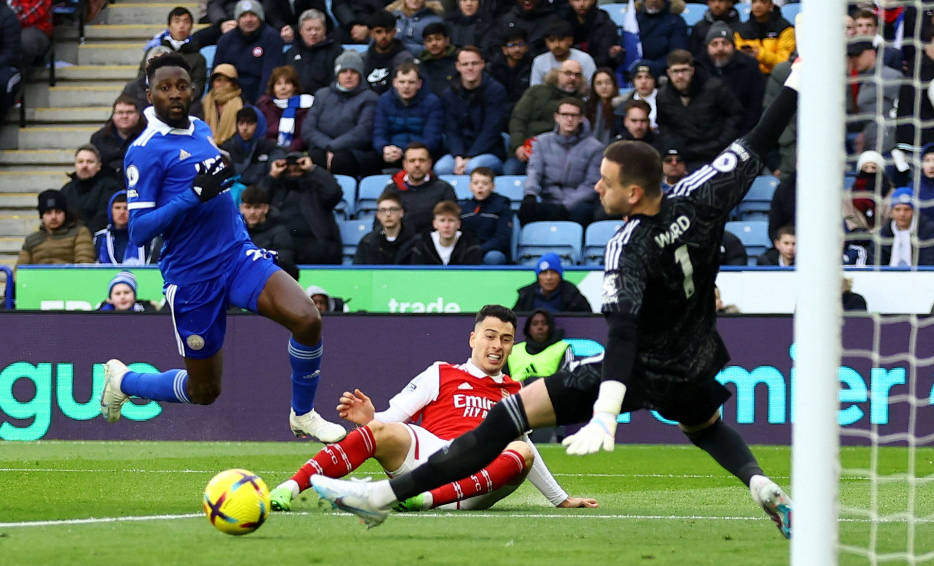 表不当言论 表不当言论