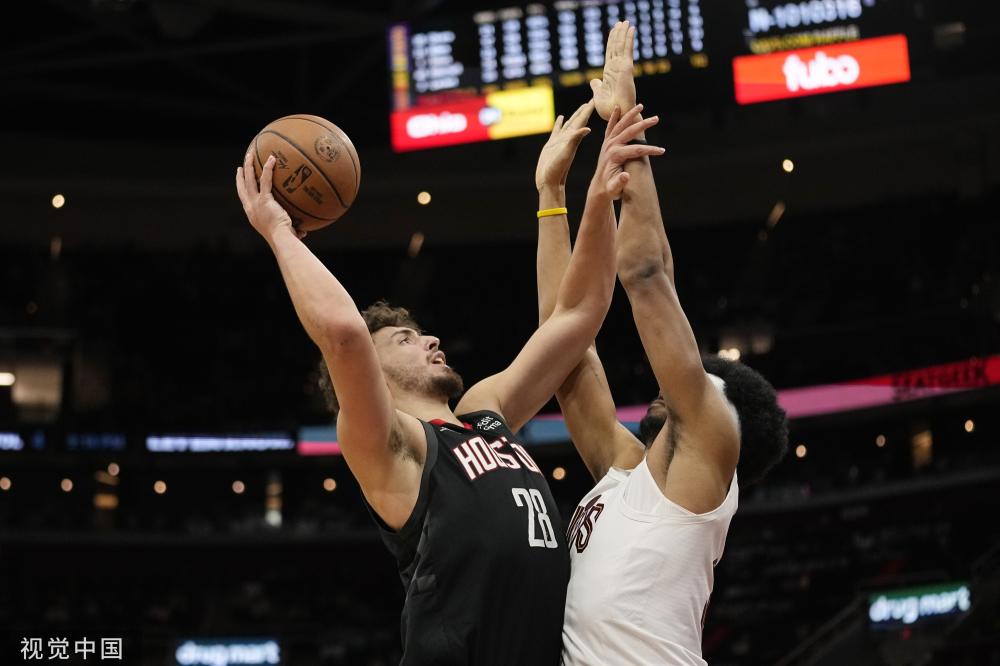 了又一笔亮 了又一笔亮