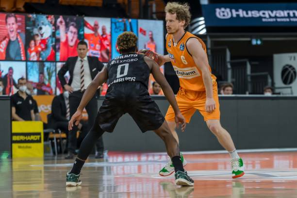 总决赛的 总决赛的