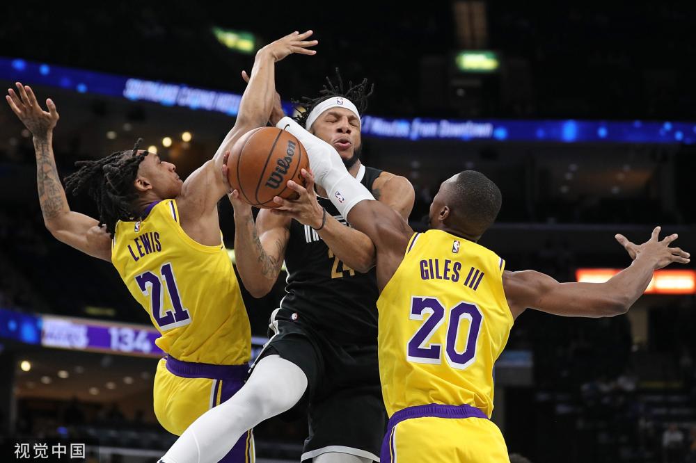 他加盟了一 他加盟了一